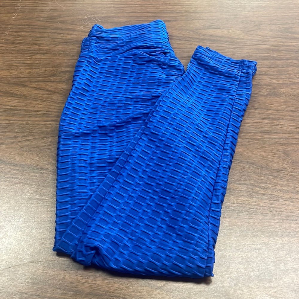 Blue Textured Leggings